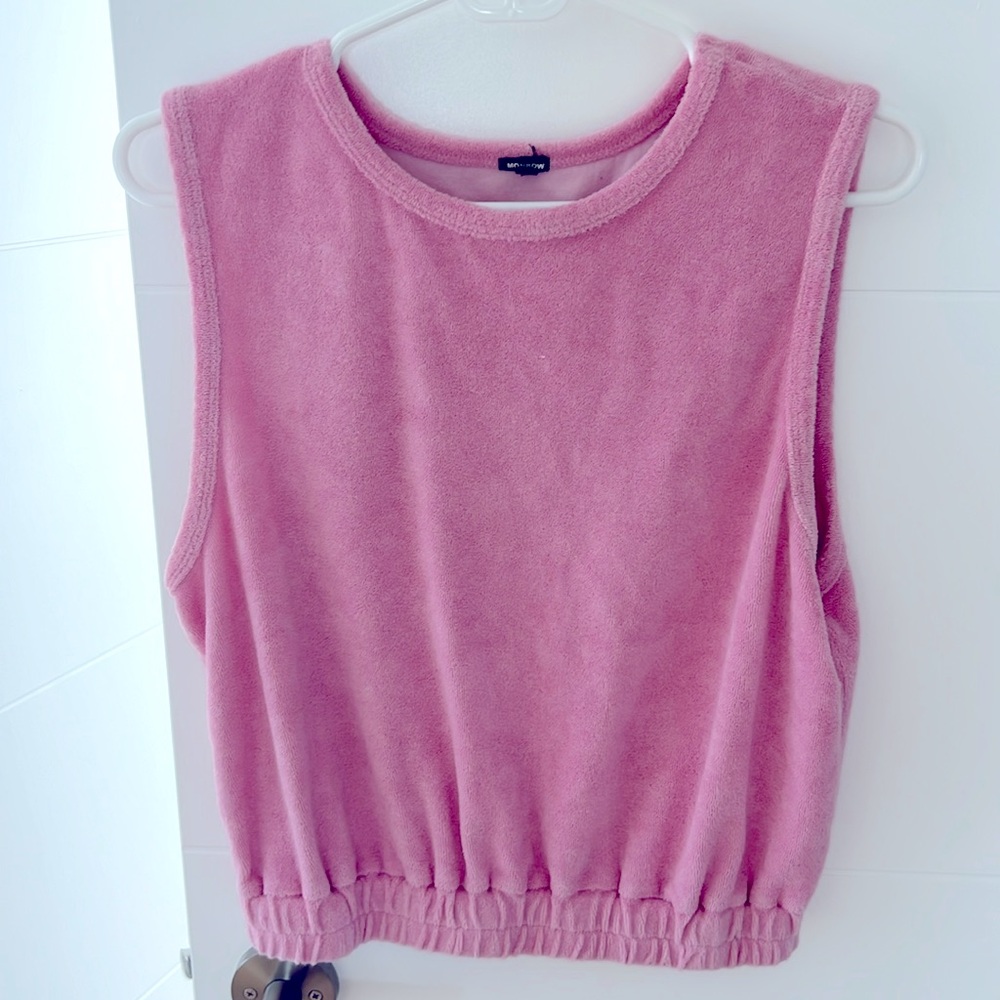 EUC pink Monroe top